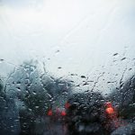 Musim Hujan Sudah Tiba, Perhatikan Hal Ini Saat Berkendara Mobil!
